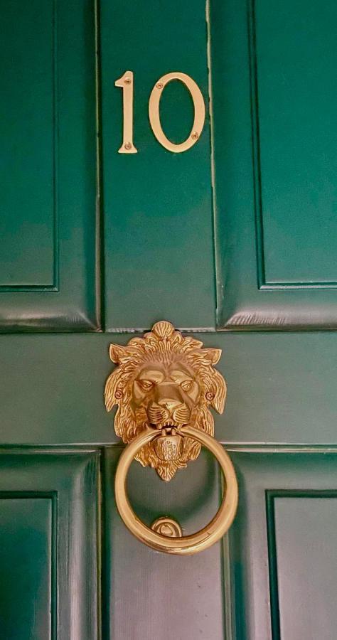 Elegantes Haus In Der Altstadt Caslano Exteriér fotografie